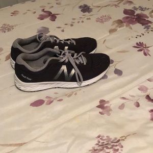New balance women’s tennis shoes